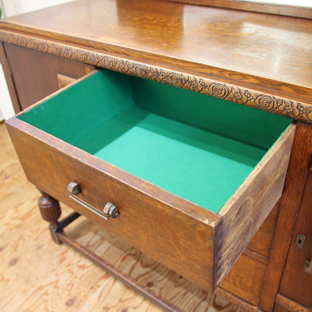 英国アンティーク ミラー付き バッフェ キャビネット エレガント