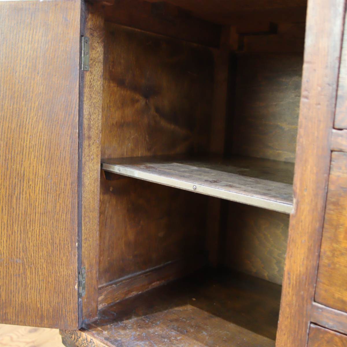 英国アンティーク ミラー付き バッフェ キャビネット エレガント