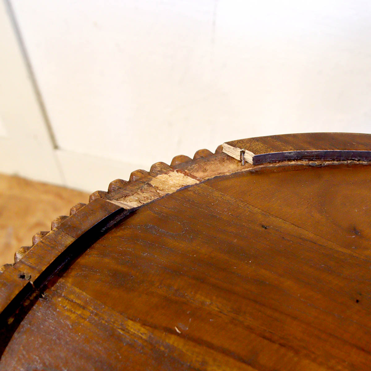 チーク材 飾り棚 クラシックなショーケース アジアン調 アンティーク調 中古