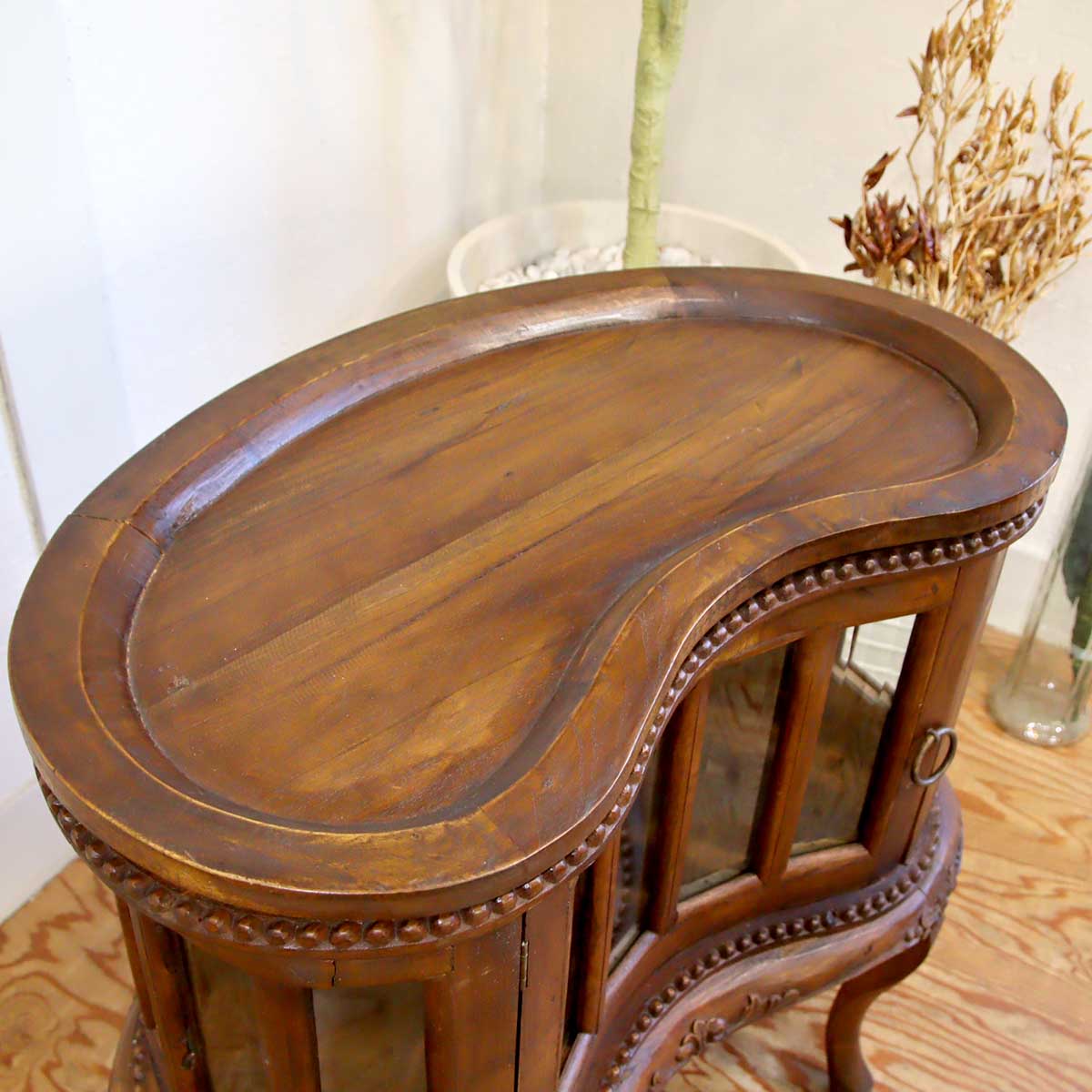 チーク材 飾り棚 クラシックなショーケース アジアン調 アンティーク調 中古