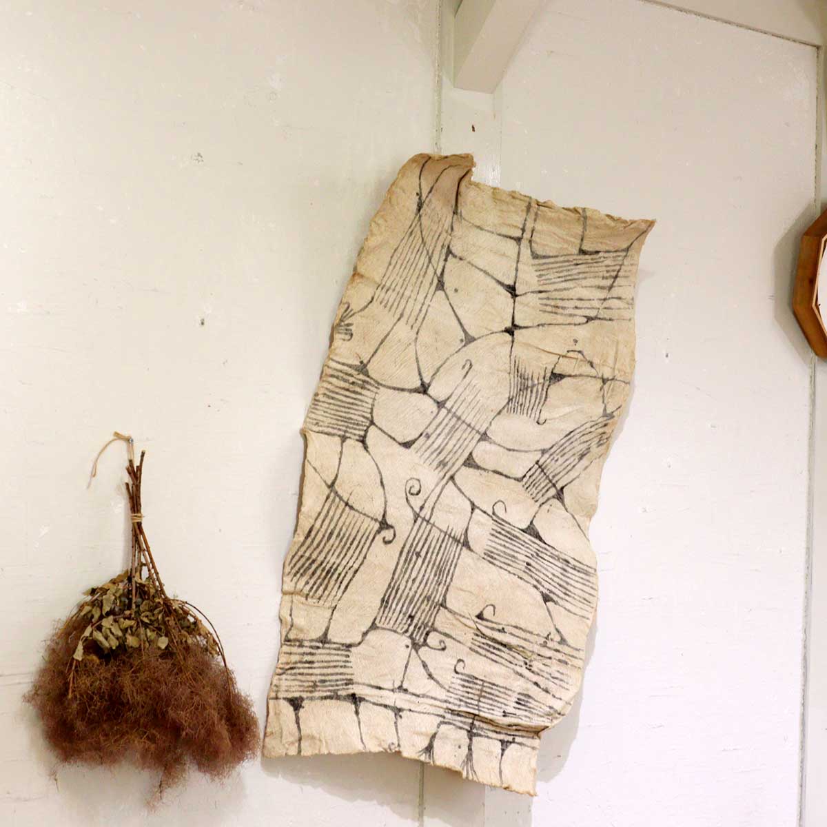 タパクロス 樹皮布 アフリカ 民族 ムブディ族 中古