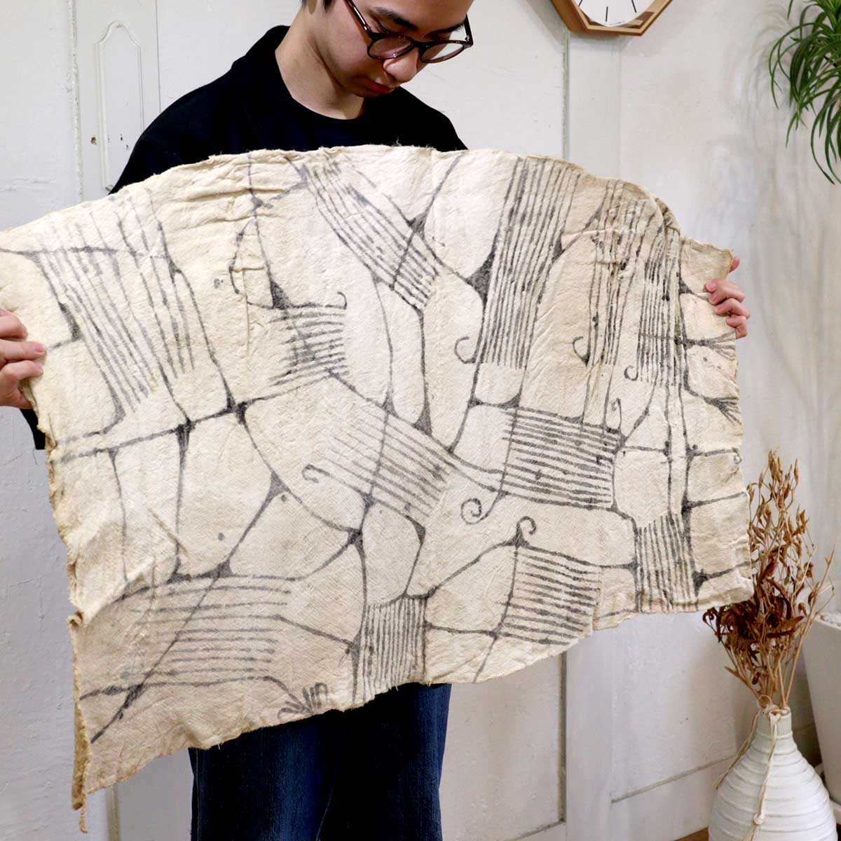 タパクロス 樹皮布 アフリカ 民族 ムブディ族 中古
