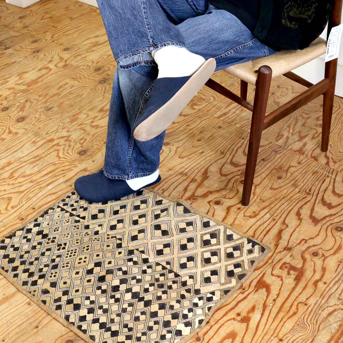 草ビロード 刺繍布 敷物 織物 クバ王国ショワ族 民族 中古 芸術品