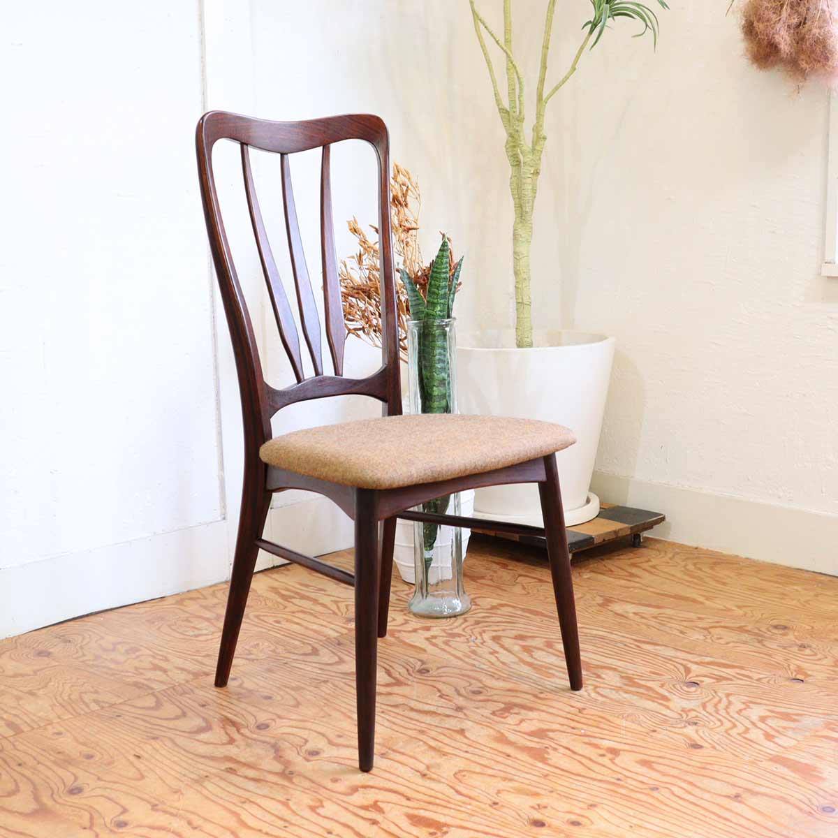 コフォード・ホーンスレット / Koefoed Hornslet イングリッド チェア ローズウッド 【5】 ヴィンテージ