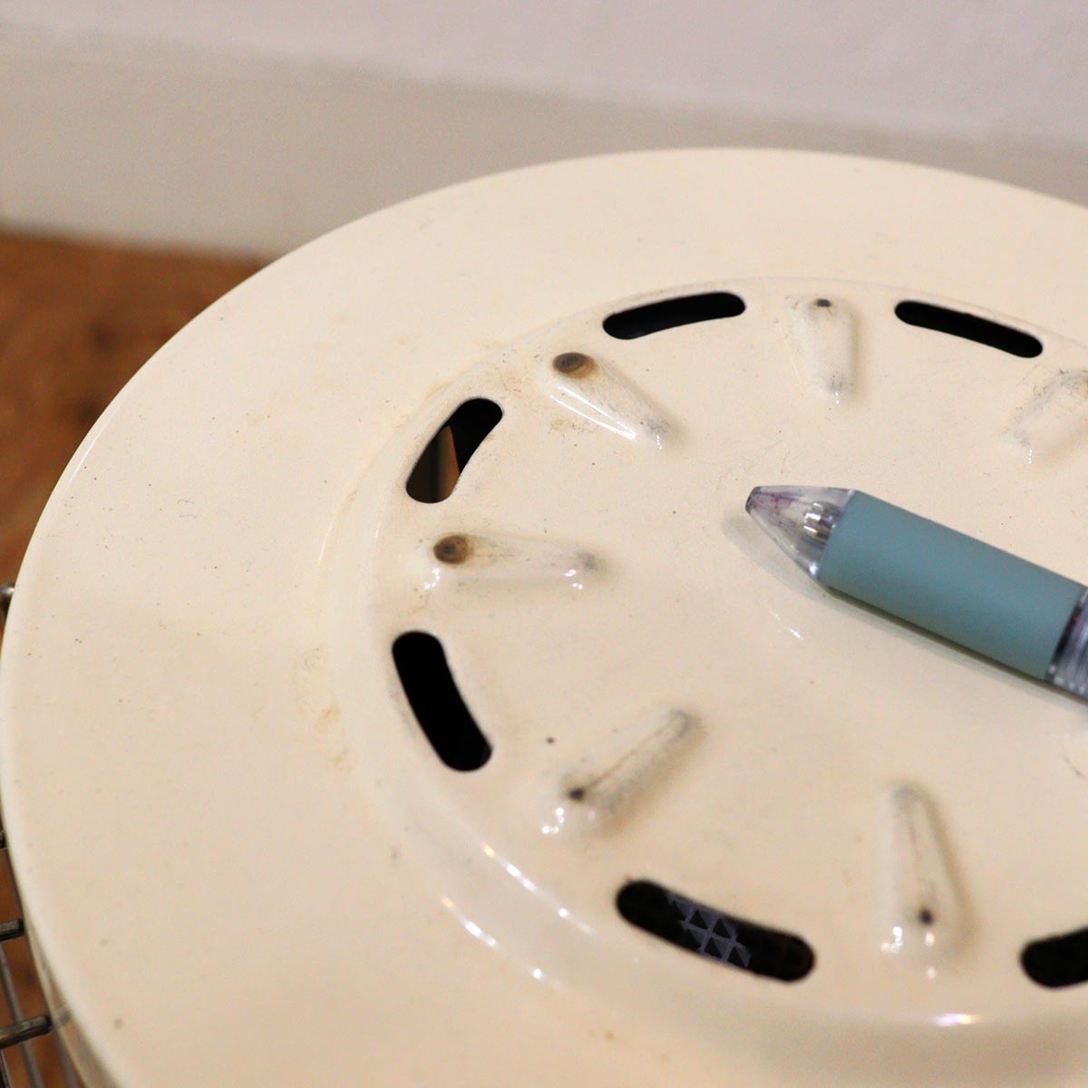 アラジン / Aladdin ブルーフレームヒーター 石油ストーブ 39型 ホワイト 中古