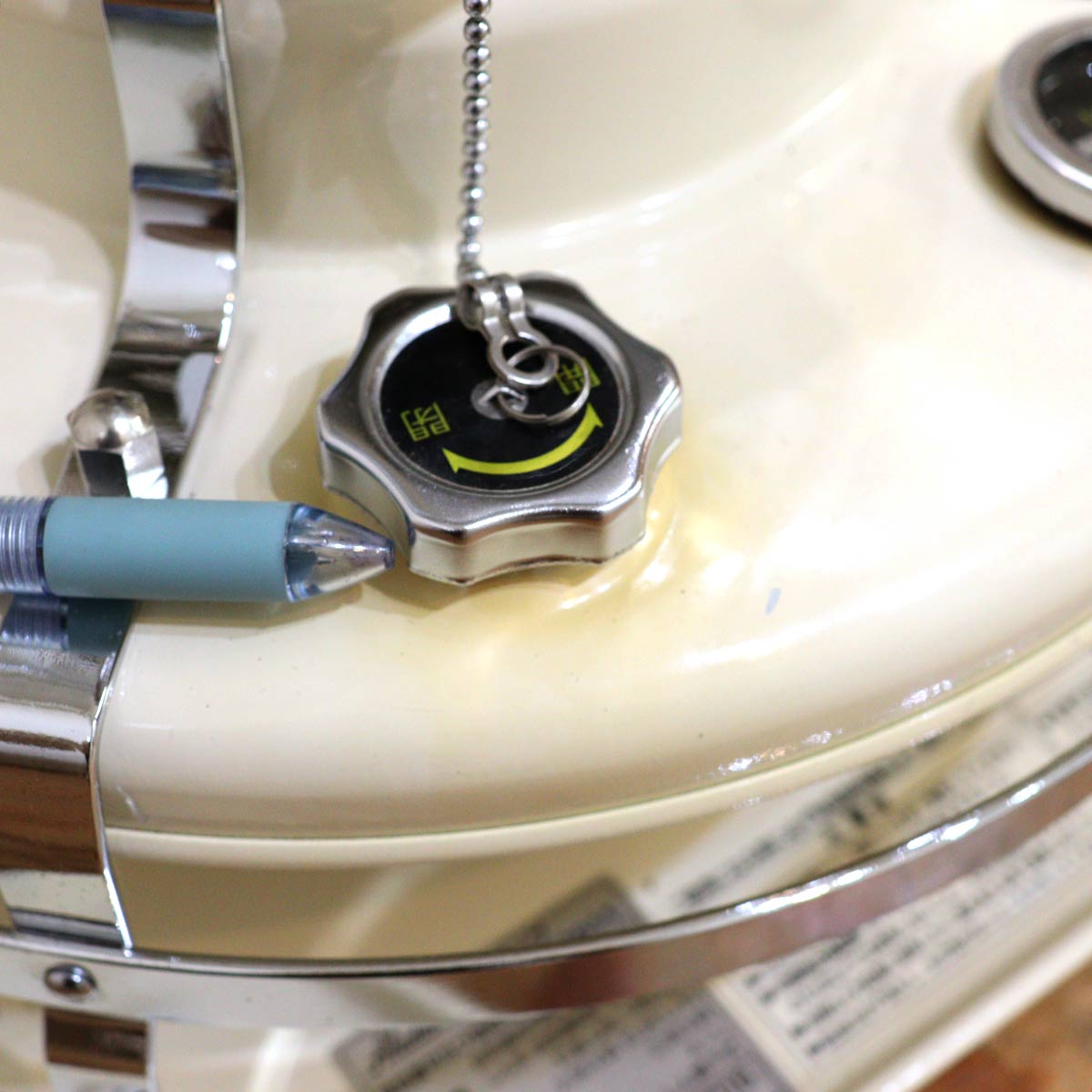 アラジン / Aladdin ブルーフレームヒーター 石油ストーブ 39型 ホワイト 中古