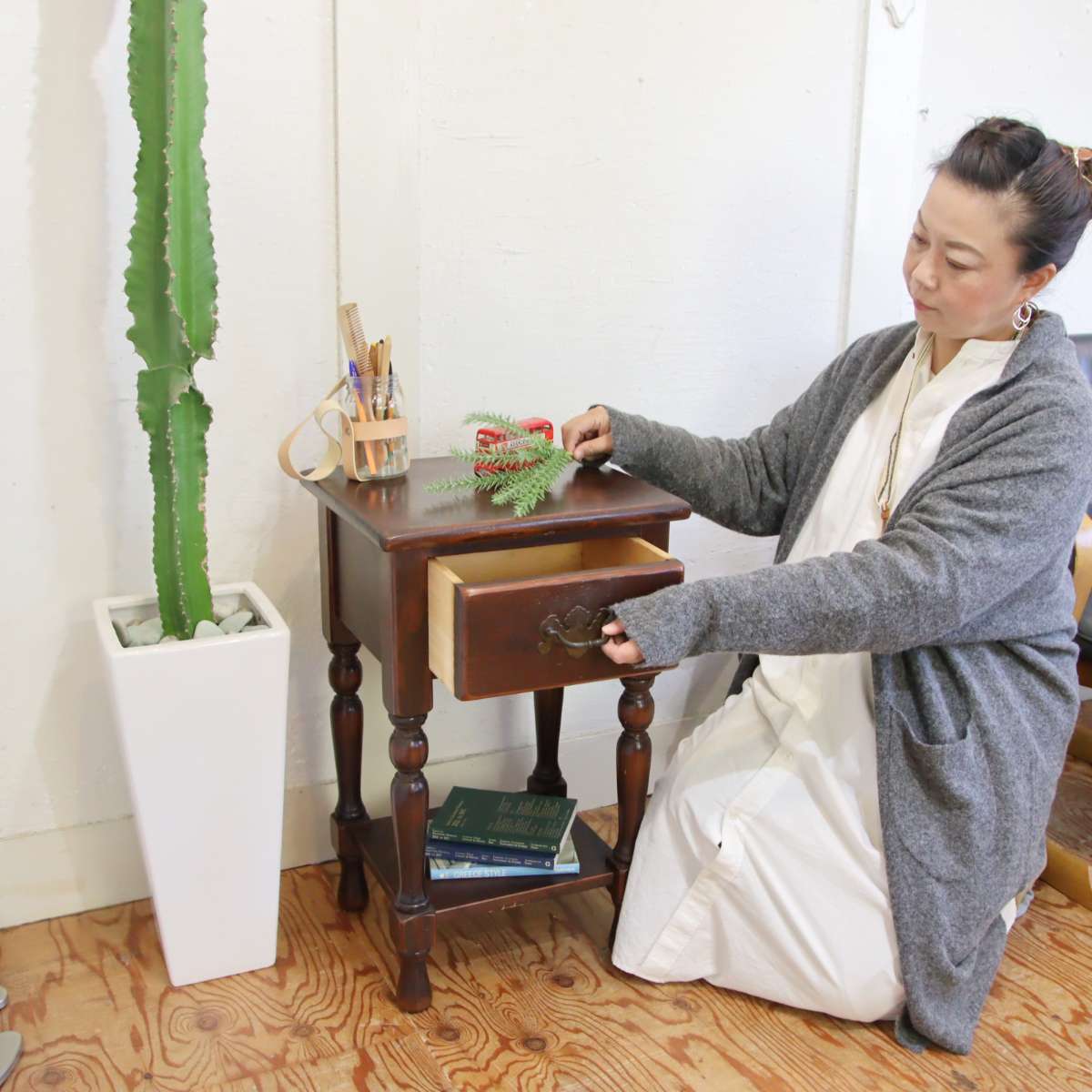 飛騨産業 フロンティアシリーズ サイドテーブル 電話台 花台 中古