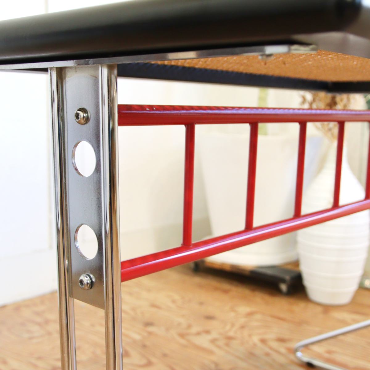 籐張り ガラステーブル ポストモダンなカフェテーブル ラタン 中古