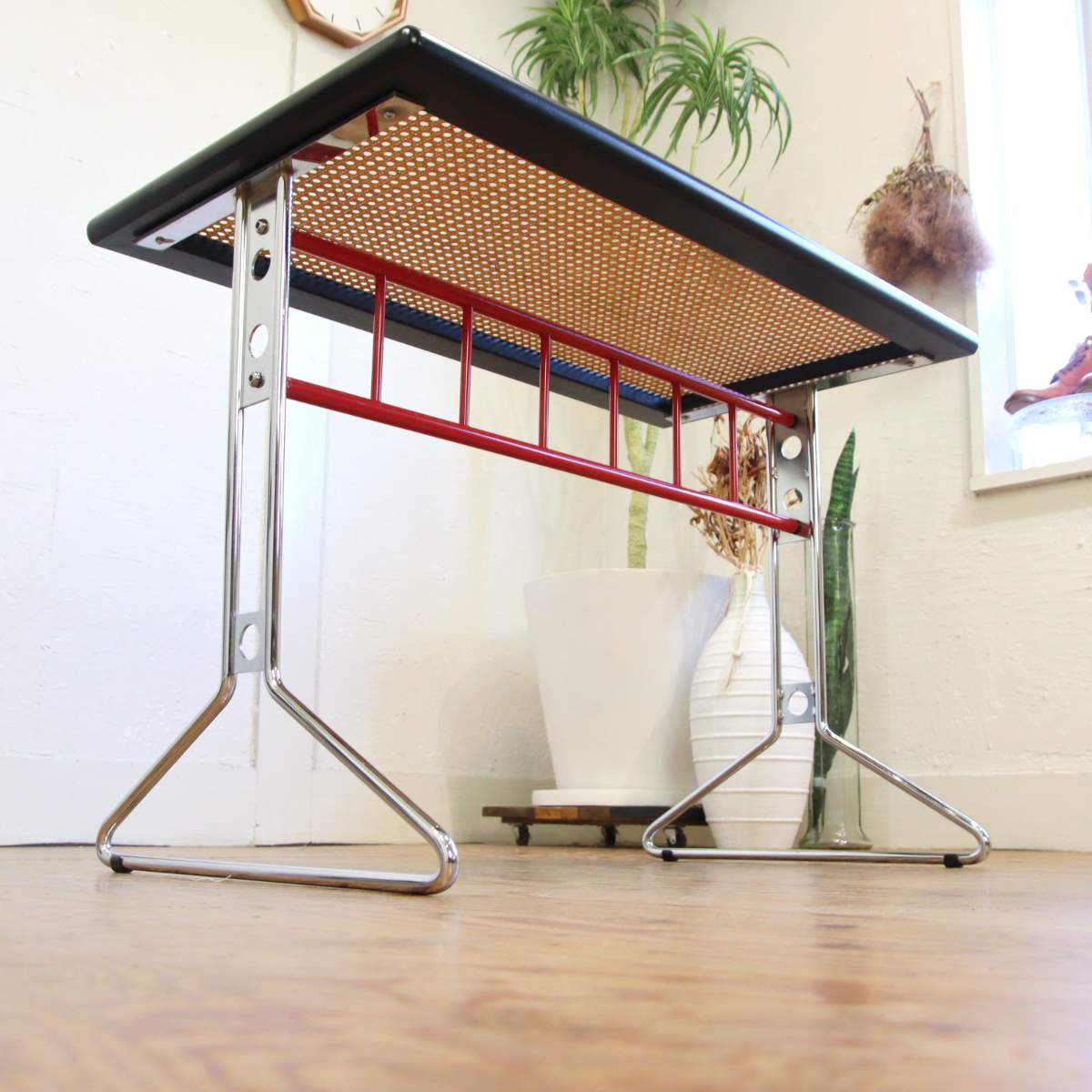 籐張り ガラステーブル ポストモダンなカフェテーブル ラタン 中古