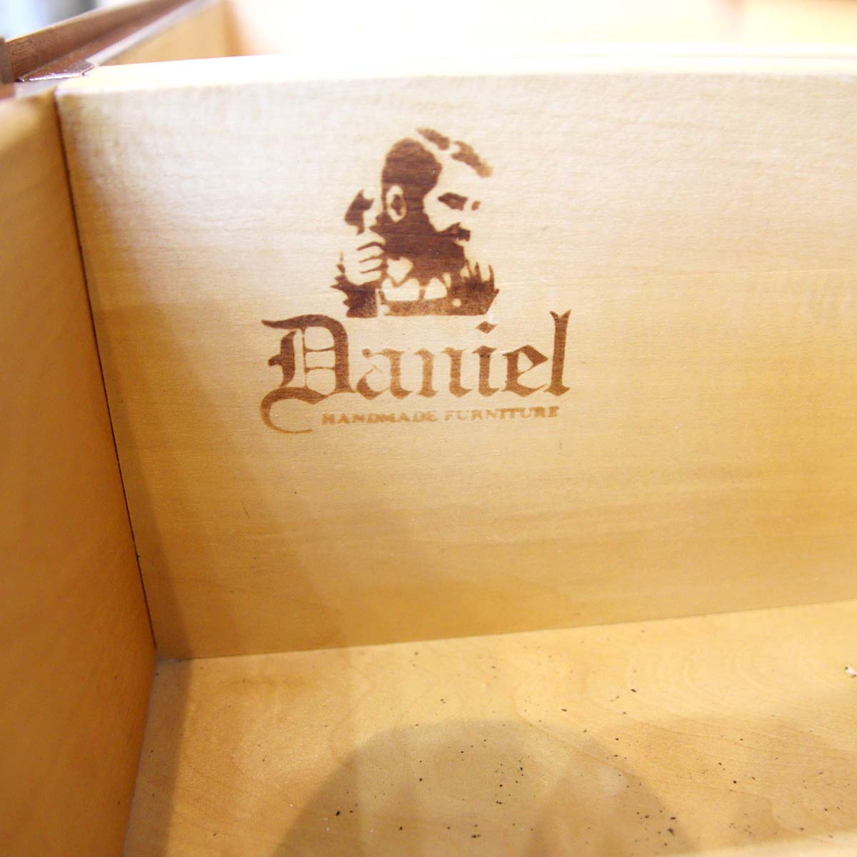 横浜ダニエル 書棚 オープン クラシック家具 本棚 ブックシェルフ 飾り棚 中古