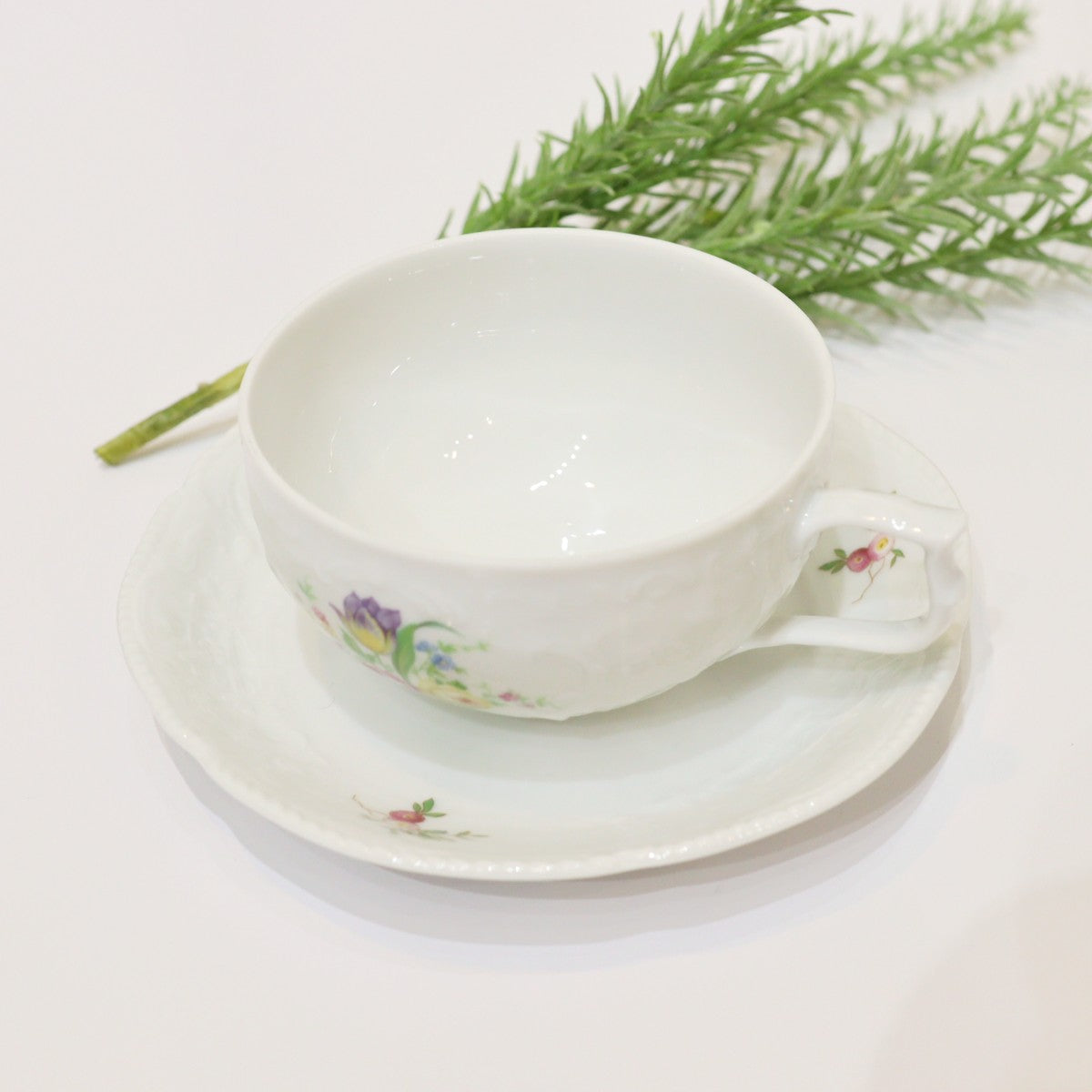 ローゼンタール / Rosenthal クラシック ローズ フラワーブーケ カップ&ソーサー 中古