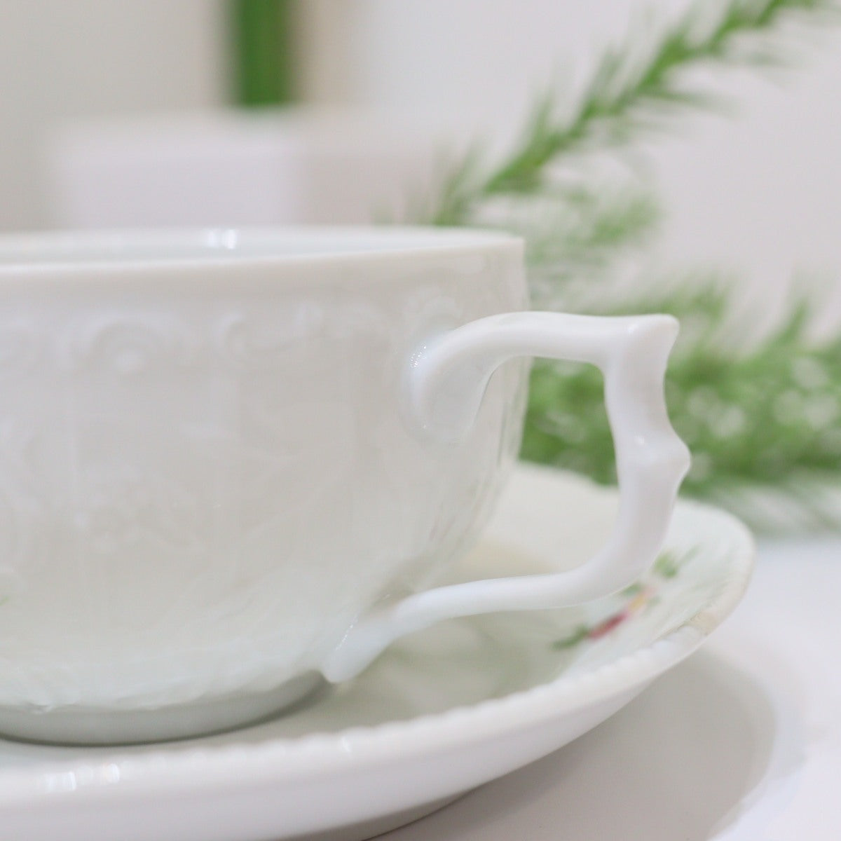 ローゼンタール / Rosenthal クラシック ローズ フラワーブーケ カップ&ソーサー 中古