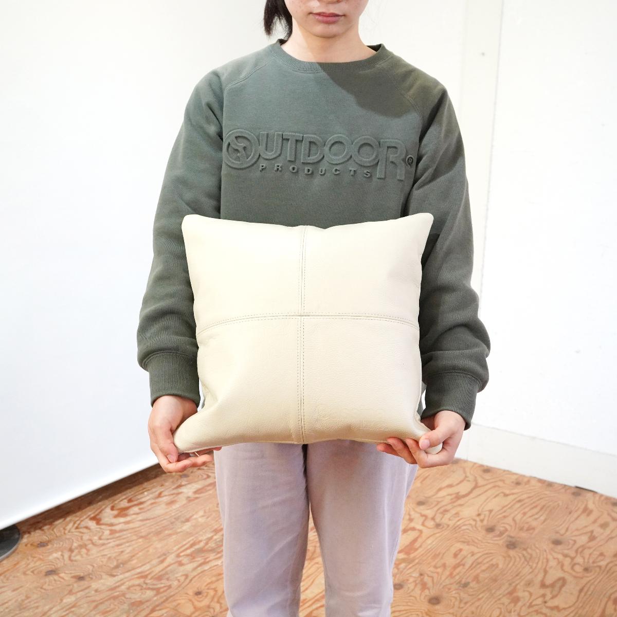 カッシーナ・イクスシー / Cassina ixc.本革クッション 【1】ホワイト 