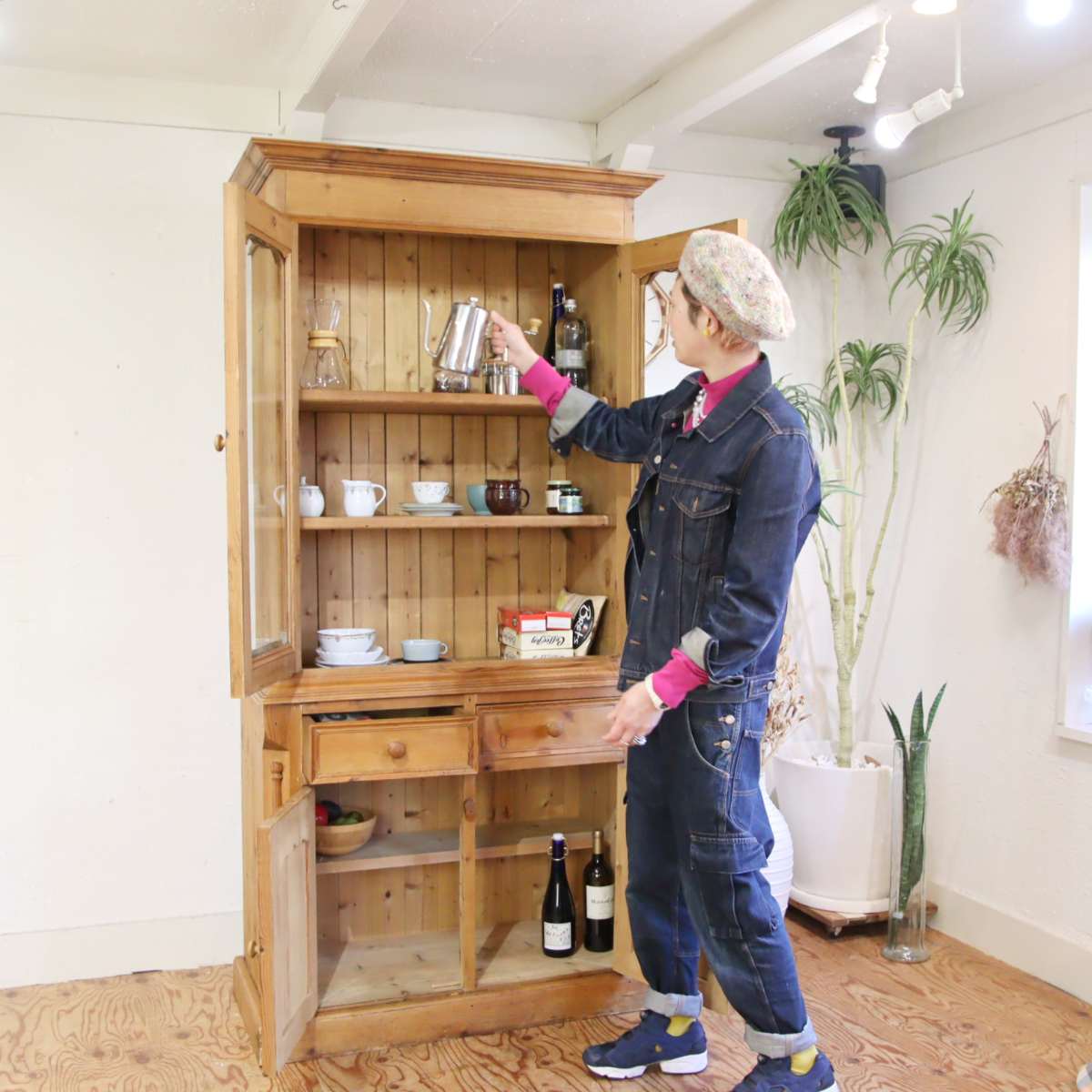 英国アンティーク オールドパイン材 カップボード 食器棚 アンティーク