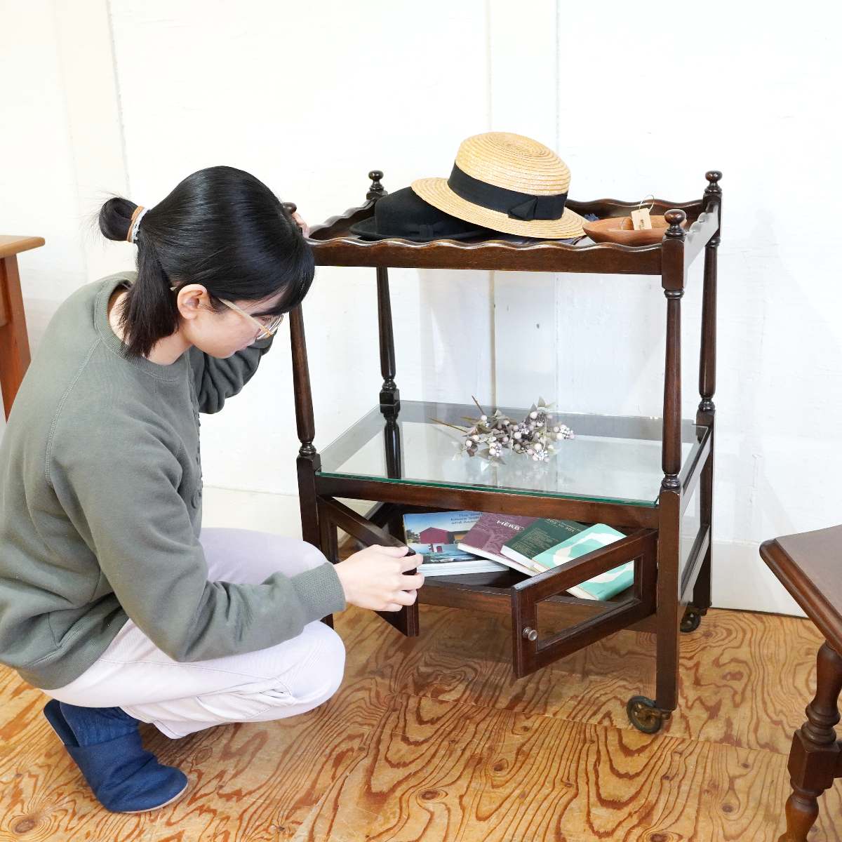 クラシカルワゴン ショーケース サイドボード アンティーク