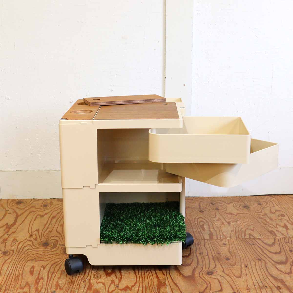 B-LINE ボビーワゴン 2段2トレイ ベージュ 日本限定カラー オプション付き ジョエ・コロンボ 中古