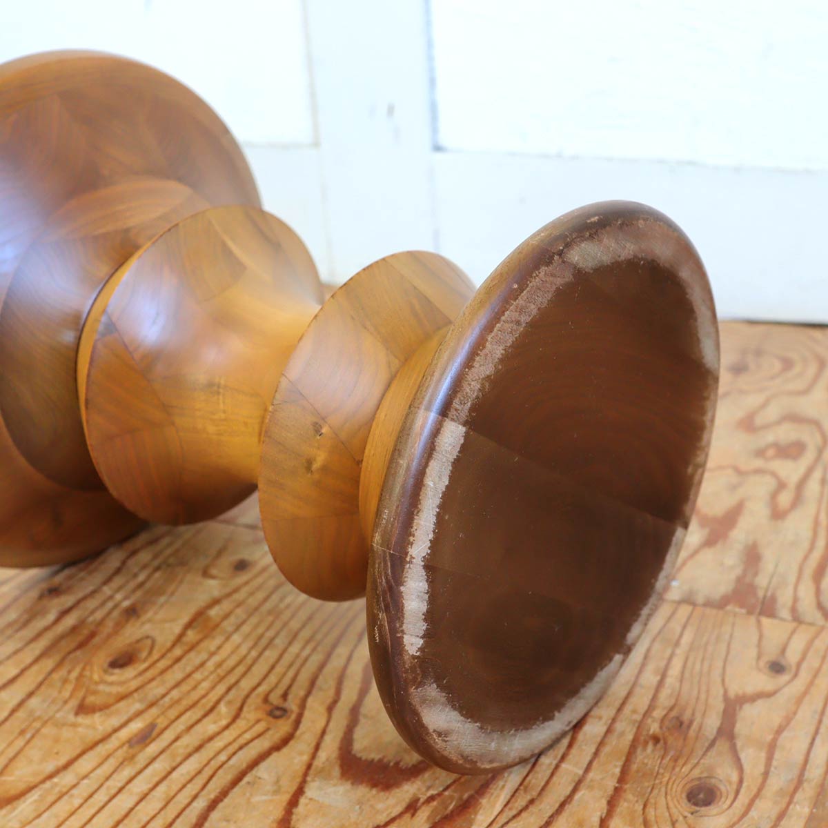 ハーマンミラー / Herman Miller ウォールナットスツール 411 チャールズ&レイ・イームズ 展示品