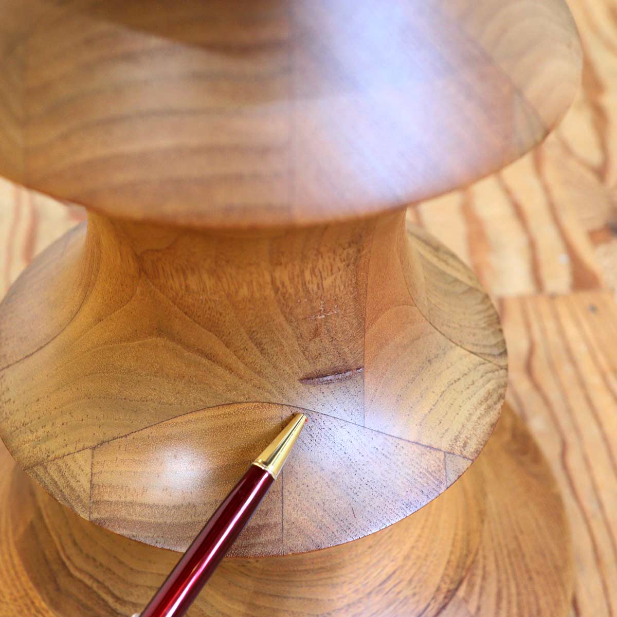 ハーマンミラー / Herman Miller ウォールナットスツール 411 チャールズ&レイ・イームズ 展示品