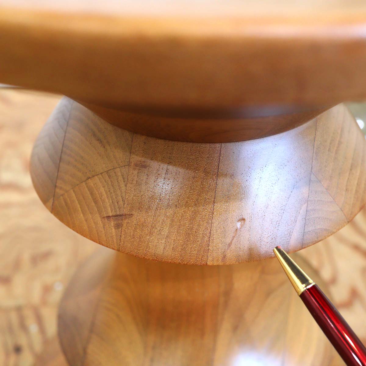ハーマンミラー / Herman Miller ウォールナットスツール 411 チャールズ&レイ・イームズ 展示品