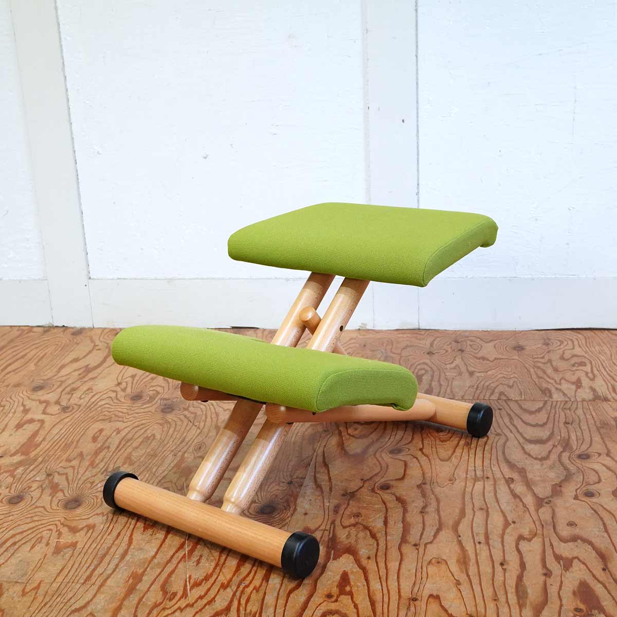 バリエール / VARIER バランスチェア マルチ・バランス / MULTI ジュニアアタッチメント付 ピーター・オプスヴィック ストッケ 中古