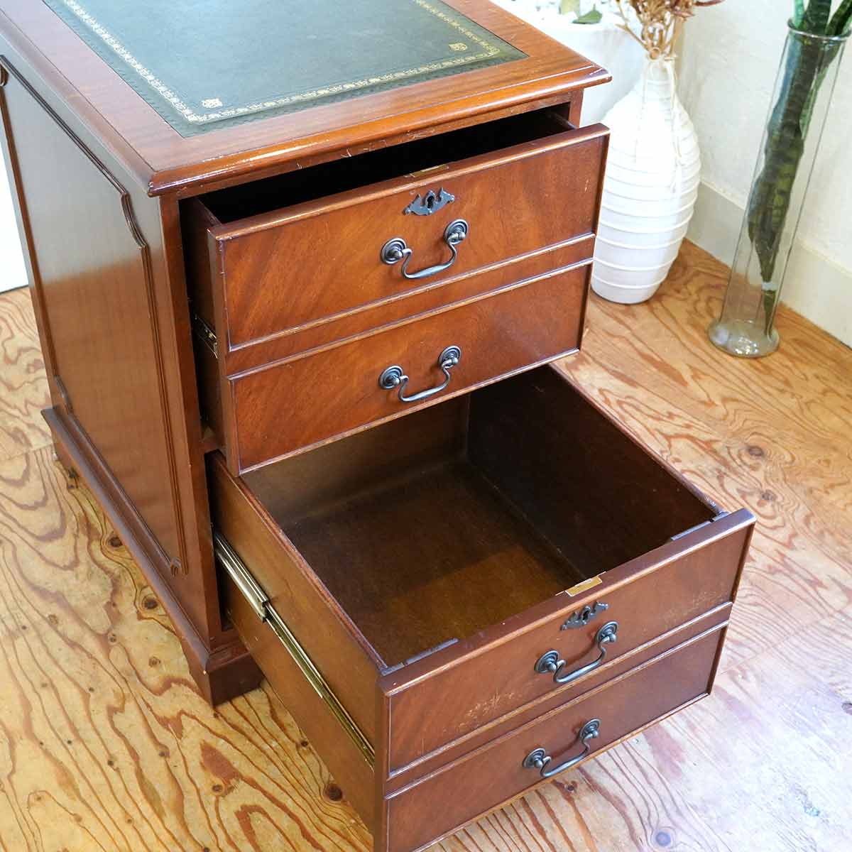 アンティーク キャビネット【1】 引き出し 鍵付き チェスト