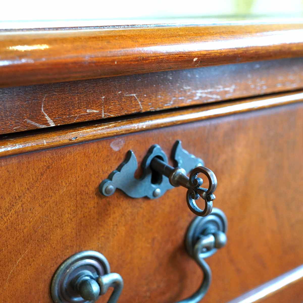 アンティーク キャビネット【1】 引き出し 鍵付き チェスト