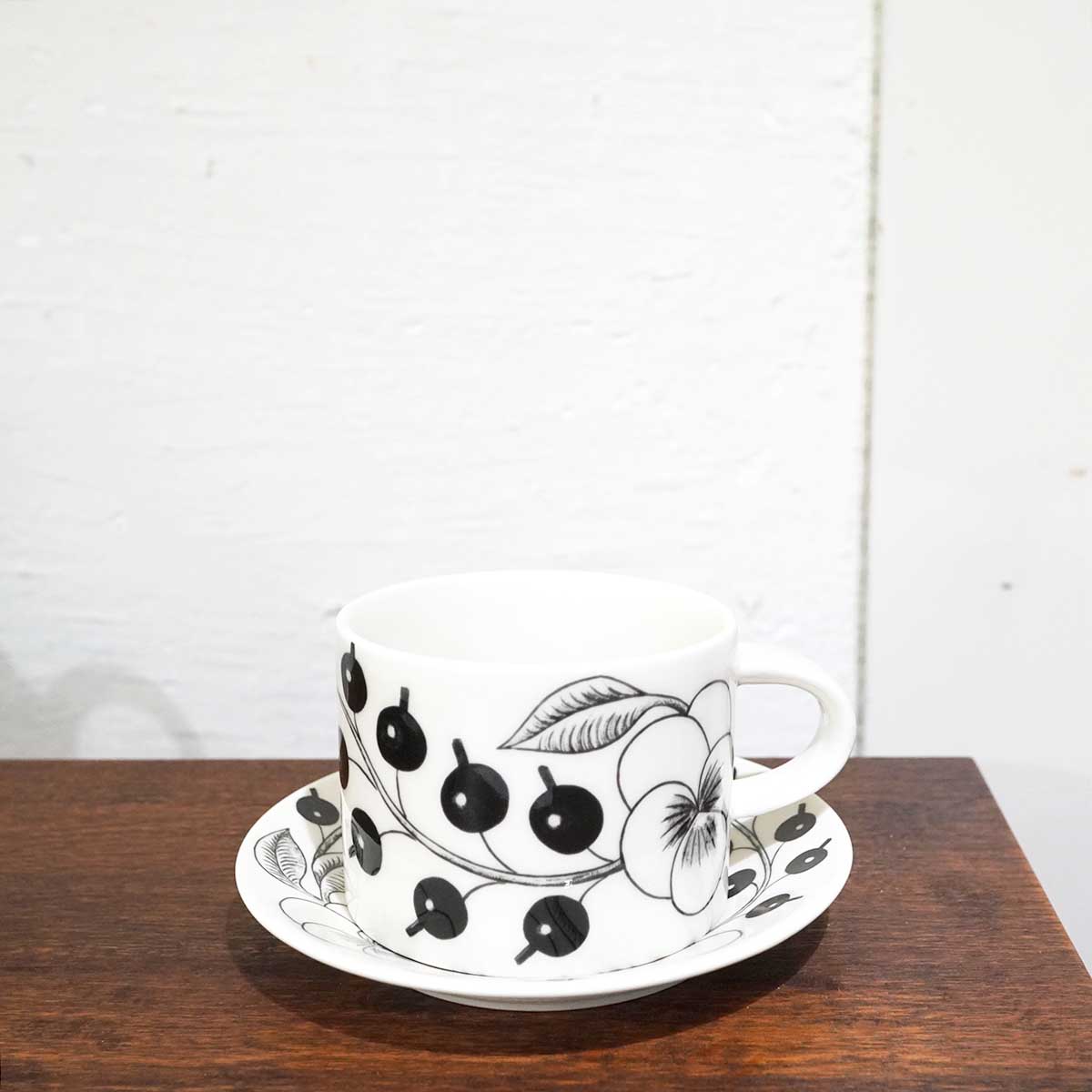 アラビア / ARABIA パラティッシ ティーカップ&ソーサー ブラック 【1】 中古