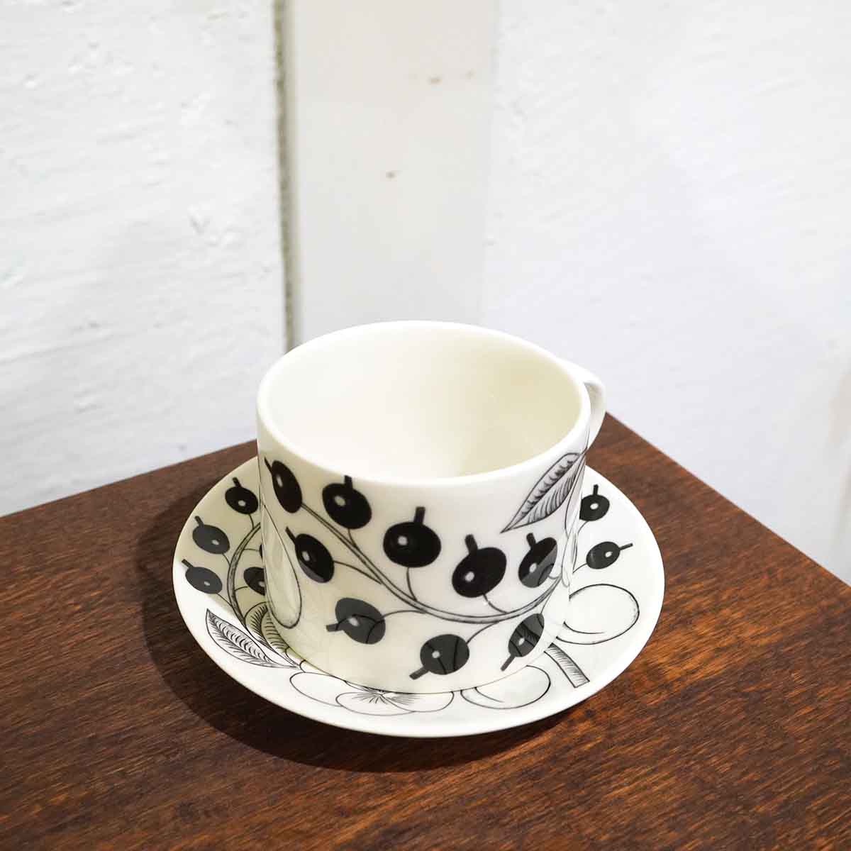 アラビア / ARABIA パラティッシ ティーカップ&ソーサー ブラック 【1】 中古