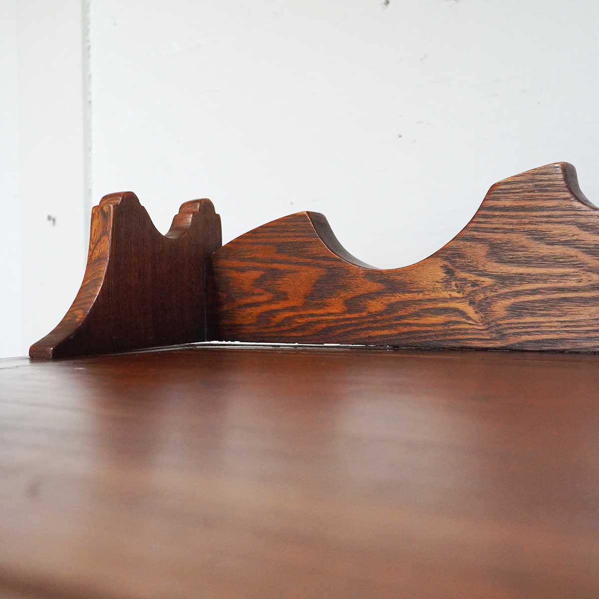 アンティーク キャビネット 色ガラス 収納