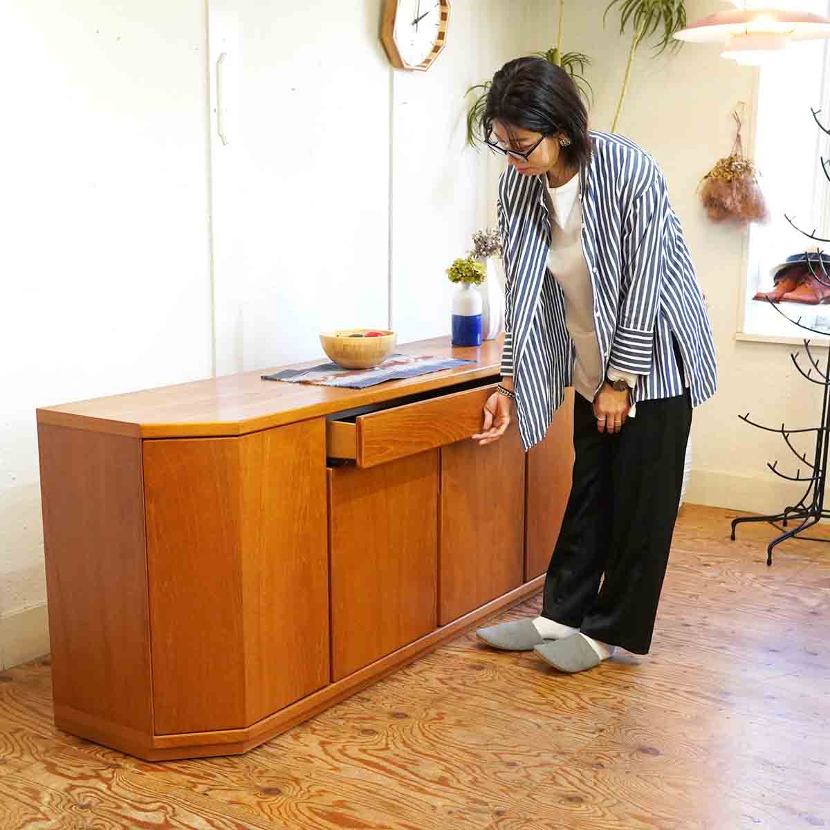 サイドボード キャビネット チーク材 カナダ 中古