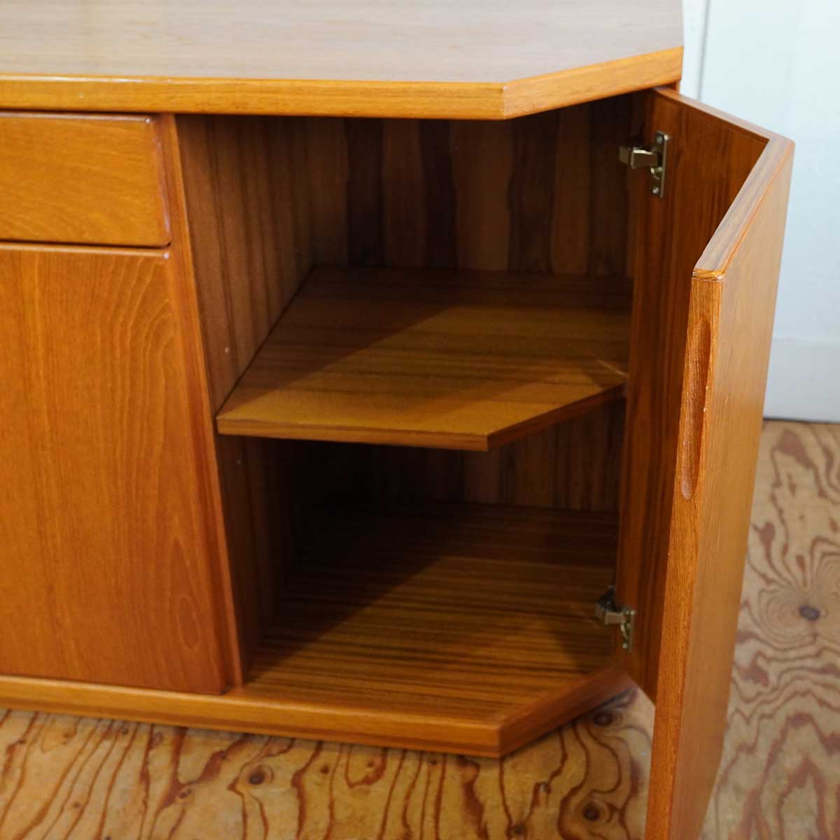 サイドボード キャビネット チーク材 カナダ 中古