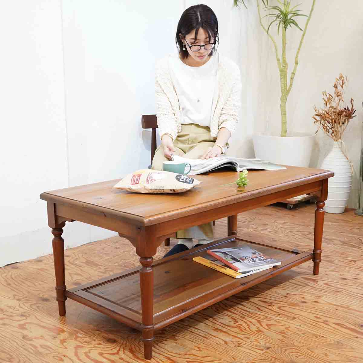 パイン材 ローテーブル リビングテーブル クラシカル 中古