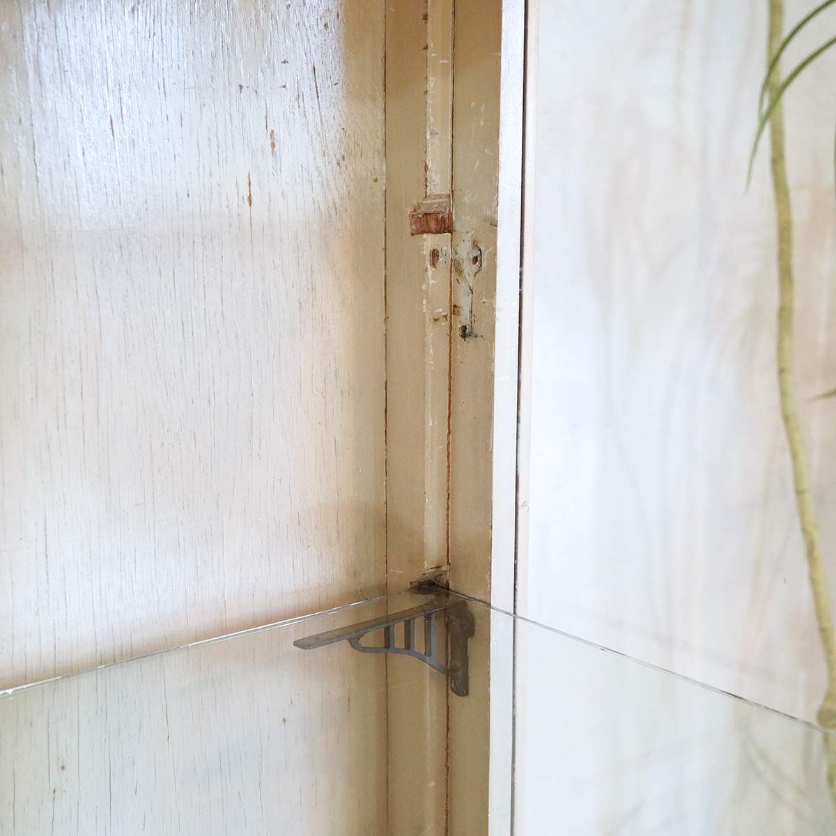 ケビント 医療棚 コレクションボード 飾り棚 キャビネット ホワイト レトロ アンティーク