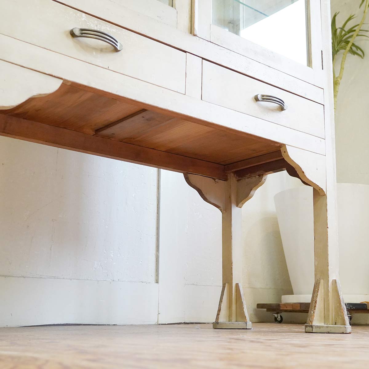 ケビント 医療棚 コレクションボード 飾り棚 キャビネット ホワイト レトロ アンティーク