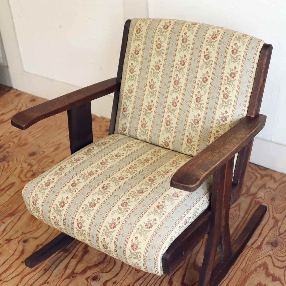 飛騨家具 ロッキングチェア【1】花柄 クラシック アンティーク