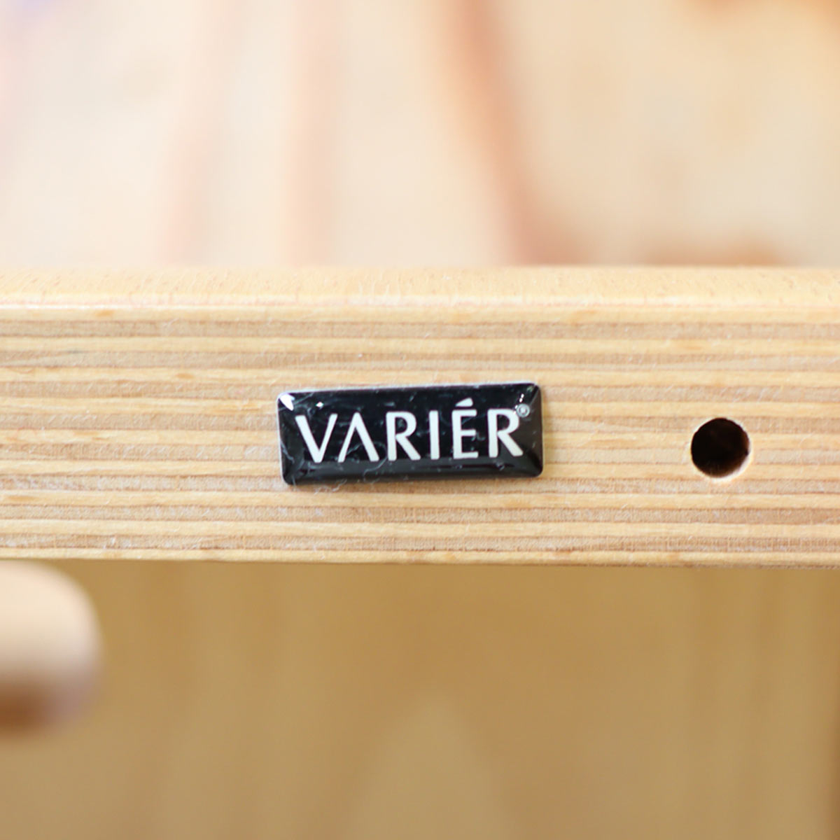 ヴァリエール / VARIER バリアブル / VARIABLE バランスチェア 赤 ピーター・オプスヴィック 中古