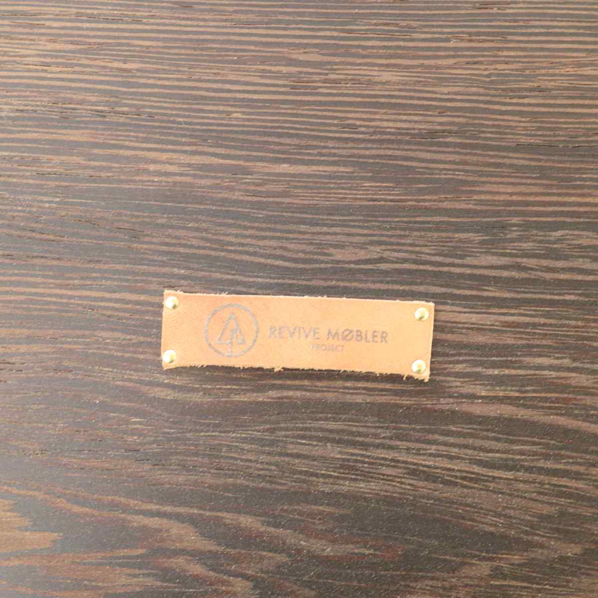 リバイブモブラープロジェクト タガヤサン 一枚板 無垢材 ダイニングテーブル リメイク家具 再生家具 地球環境にいちばん優しい家具