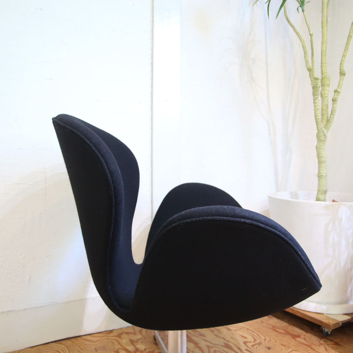 フリッツハンセン / FRITZ HANSEN スワンチェア / SWAN FH3320 アルネ・ヤコブセン ブラック 北欧 デンマーク ヴィンテージ<i>動画</i>