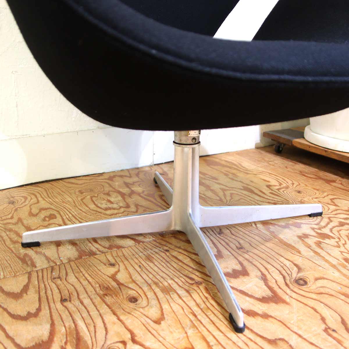 フリッツハンセン / FRITZ HANSEN スワンチェア / SWAN FH3320 アルネ・ヤコブセン ブラック 北欧 デンマーク ヴィンテージ<i>動画</i>
