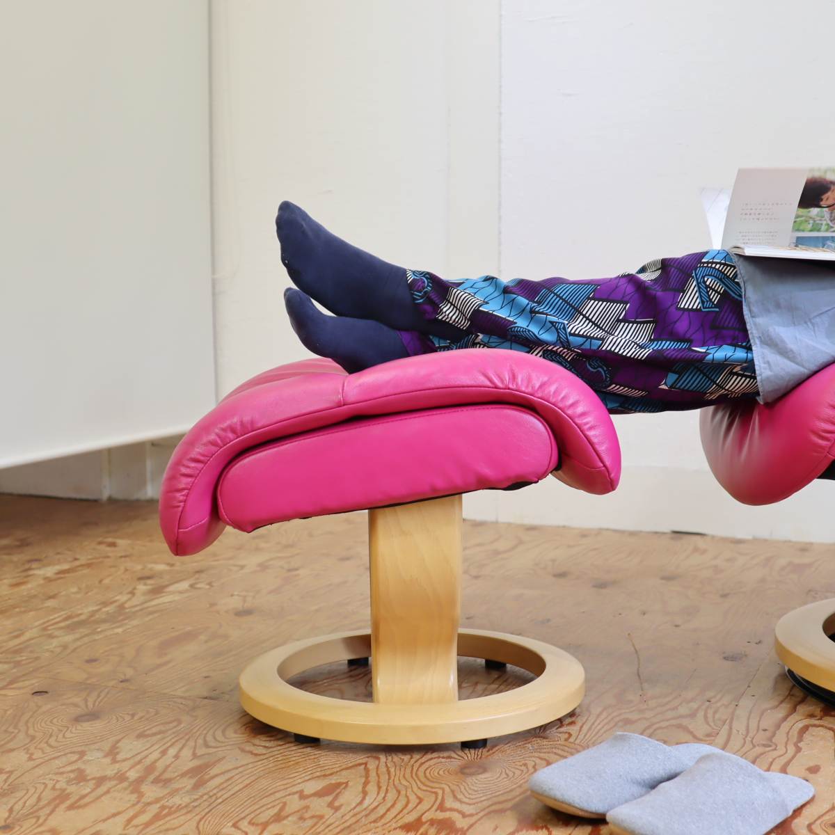 エコーネス / EKORNES ボイジャー ストレスレスチェア&オットマン ピンク 中古<i>動画</i>