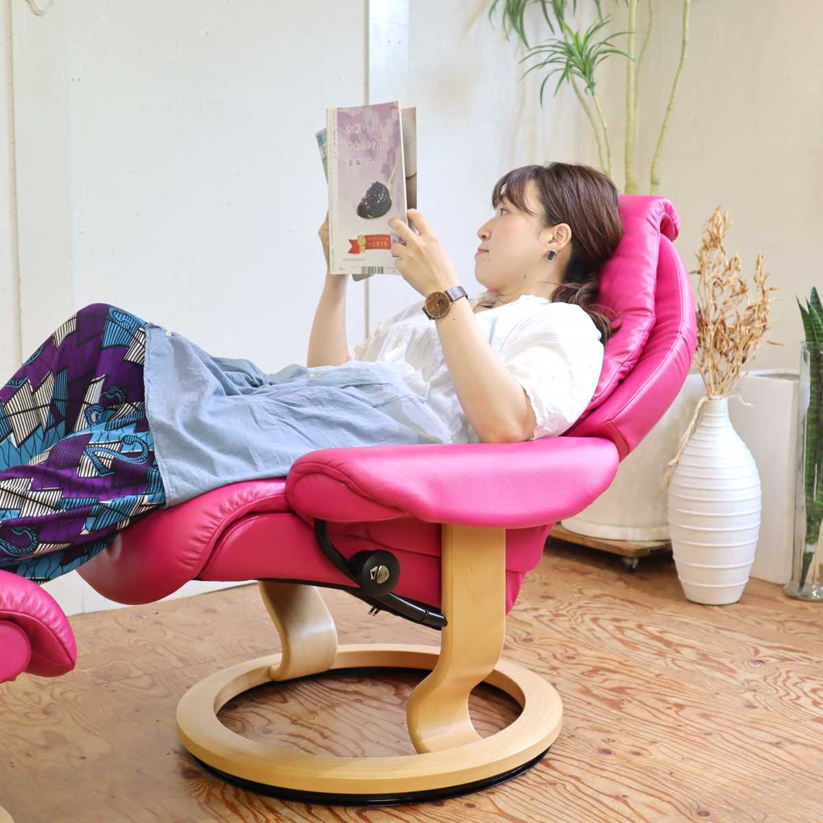エコーネス / EKORNES ボイジャー ストレスレスチェア&オットマン ピンク 中古<i>動画</i>