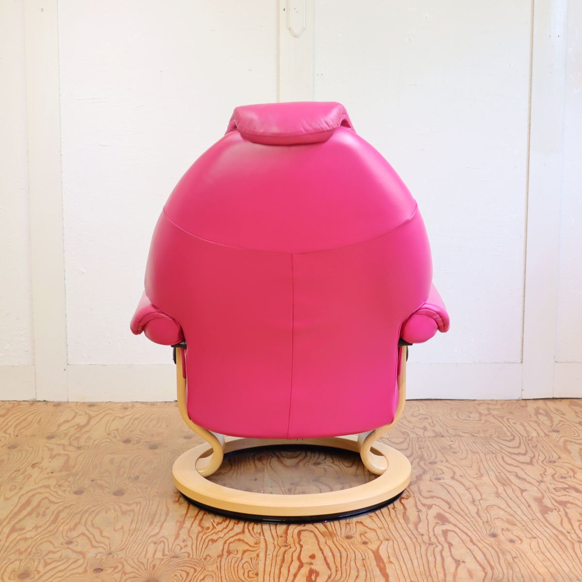 エコーネス / EKORNES ボイジャー ストレスレスチェア&オットマン ピンク 中古<i>動画</i>