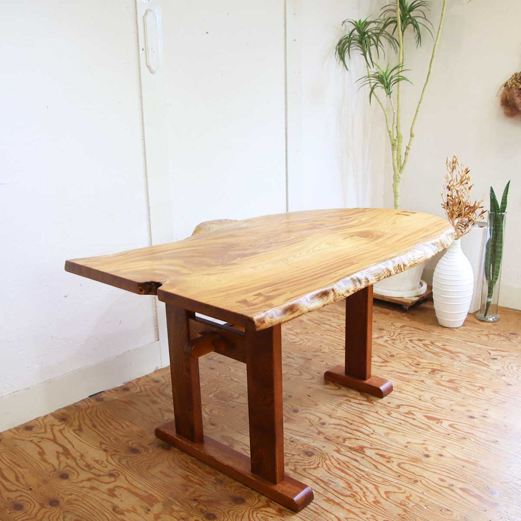 一枚板 テーブル ケヤキ 耳付き ダイニングテーブル 小さめ 和 木目