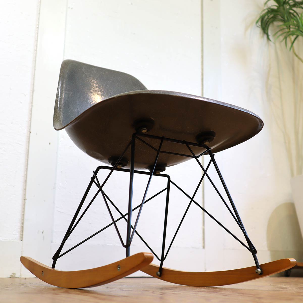 ハーマンミラー / Herman Miller サイドシェルチェア 2nd ロッカーベース チャールズ&レイ・イームズ  FRP ヴィンテージ
