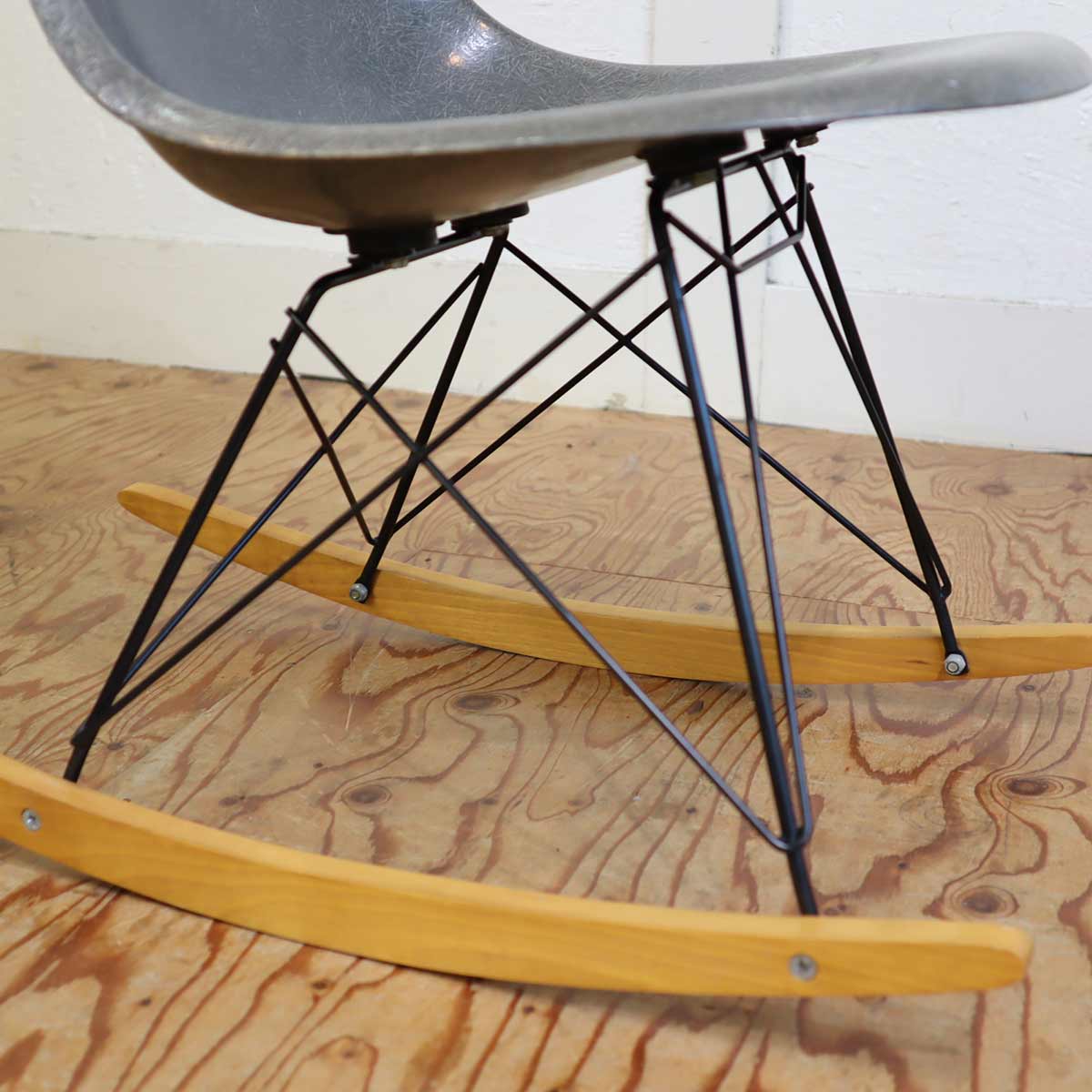 ハーマンミラー / Herman Miller サイドシェルチェア 2nd ロッカーベース チャールズ&レイ・イームズ  FRP ヴィンテージ