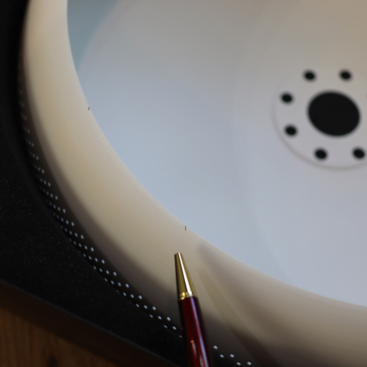 ウメイ / UMAGE クラヴァダイン / Clava Dine ペンダントライト 1灯【1】 ホワイト / matt white 照明 北欧デンマーク 中古