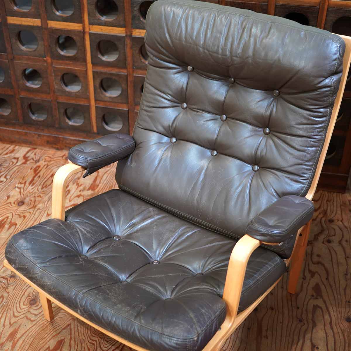 DUX社  イージーチェア 1人掛けソファ アームチェア ブルーノ・マットソン 本革 北欧 ヴィンテージ