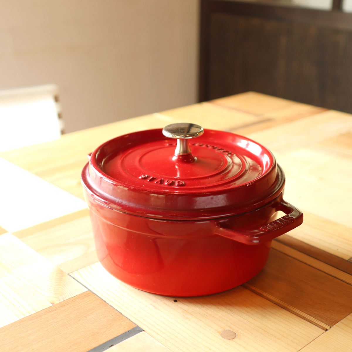 ストウブ / STAUB ピコ ココット 鋳物ホーロー鍋 18cm 赤 中古