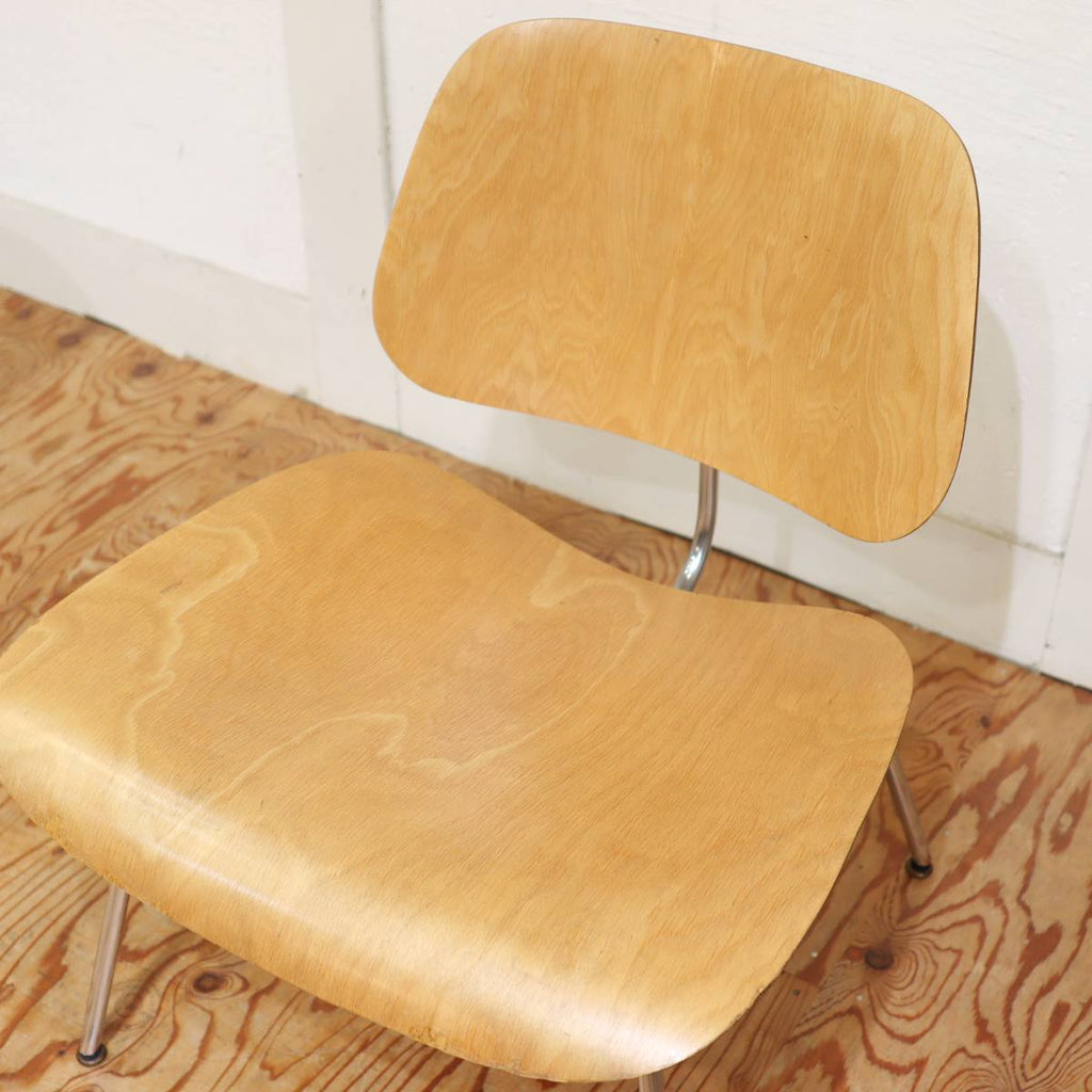 ハーマンミラー / Herman Miller ラウンジチェアメタルレッグ LCM チャールズ＆レイ・イームズ ヴィンテージ 中古 – Restyle