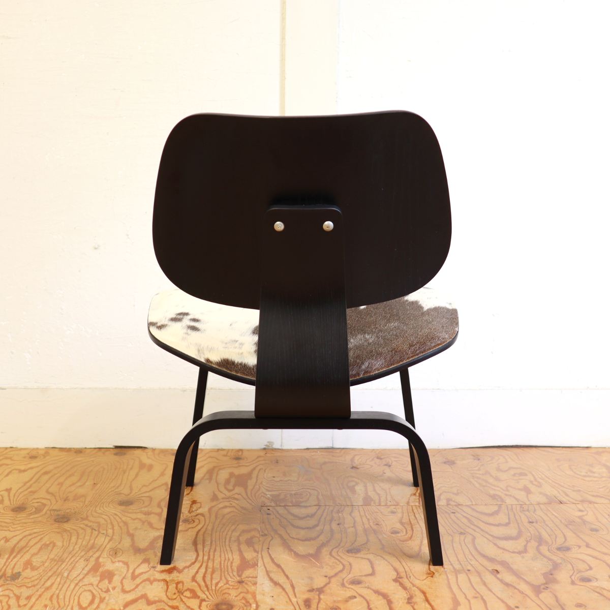 ヴィトラ / Vitra ラウンジチェアウッド LCW チャールズ&レイ・イームズ 中古